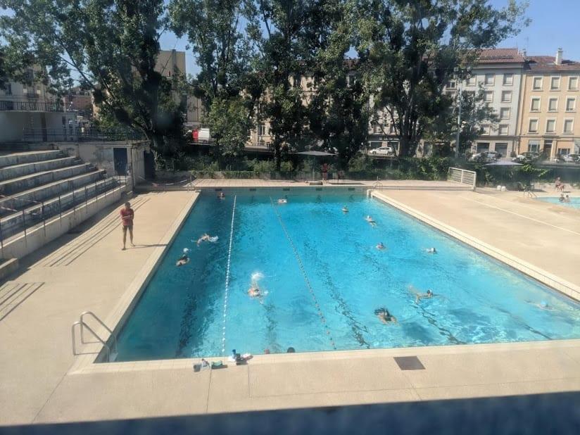 אולה Renovated 2-Bed Apartment 2 Min From Lyon מראה חיצוני תמונה